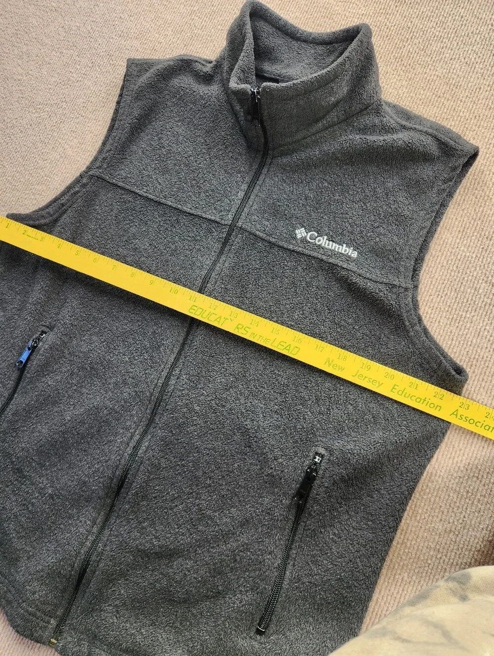 Columbia Fleece Vest Men’s L Gray Full Zip Stand-Up Collar Zipped Pockets - Picture 4 of 8